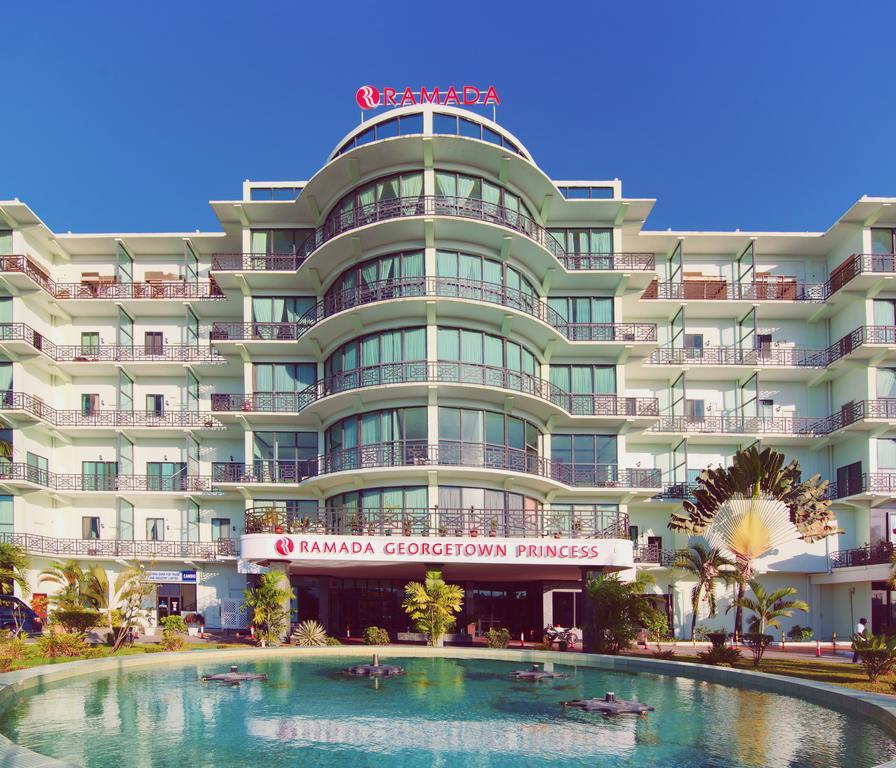 Ramada By Wyndham Princess Джорджтаун Экстерьер фото